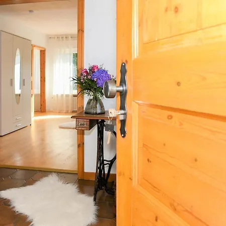 Apartman 5 Sterne Traumferienwohnung Fuer 8 Gaeste Selb